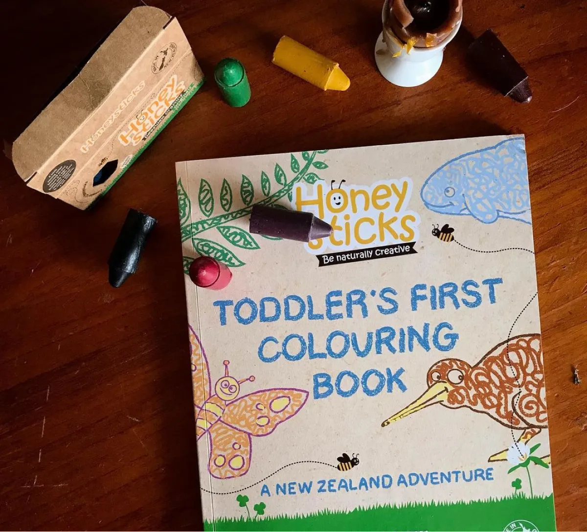 The Busy Bee Colouring Set | New Zealand